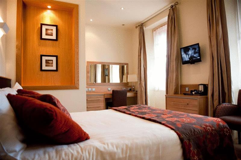 Strangford Arms Hotel Newtownards Buitenkant foto